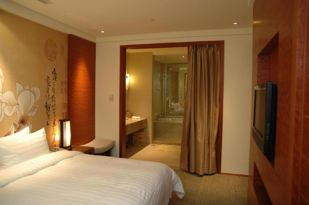 Huana Hotel Minhang Shanghai Exterior foto
