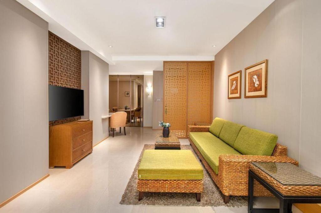 Huana Hotel Minhang Shanghai Exterior foto